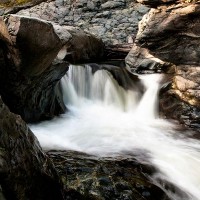 Purchase VA - Mountain / Stream