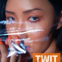 Purchase Hwasa - Twit (CDS)